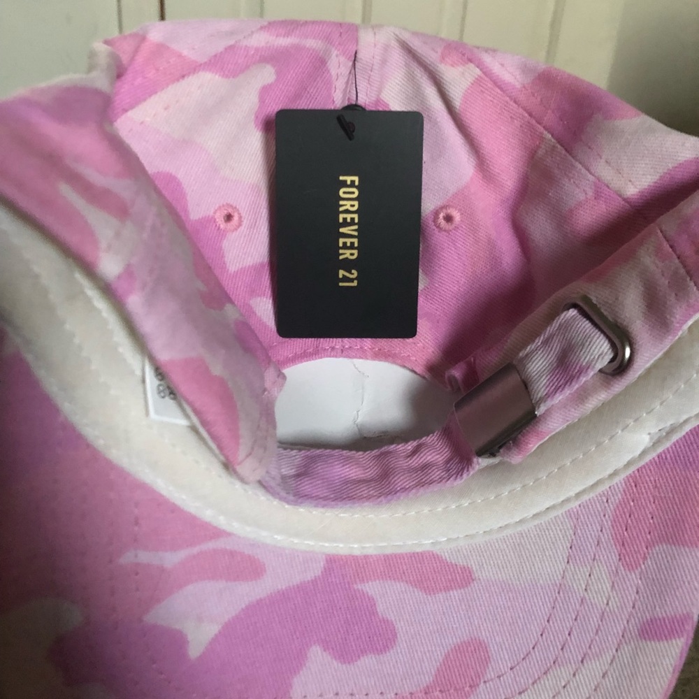 Hat - Picture 3 of 4